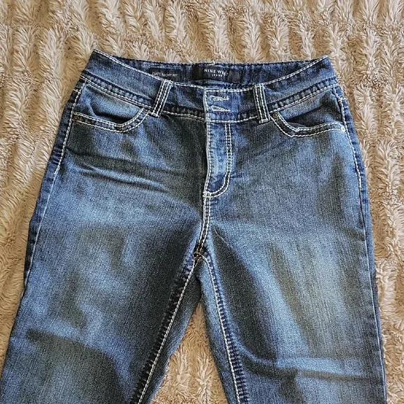 🌞Nine West Jeans- DATE NIGHT FIT- Capris Sz 28/6 - Picture 1 of 7